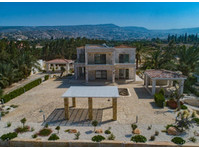 A beautiful newly built, classic but contemporary 4 bedroom… - Σπίτια