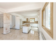 A beautiful newly built, classic but contemporary 4 bedroom… - Σπίτια