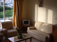 1 bedroom ground floor apartment, f/f and free internet - Διαμερίσματα