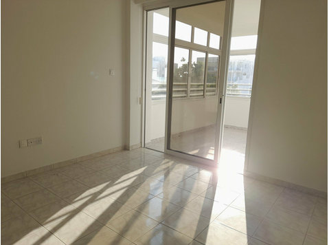 A newly renovated three bedroom apartment.

On the second… - בתים