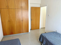 Centrally located just off the “Tombs of the Kings” Road,… - Mājas