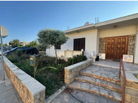 For rent: This cozy  bungalow offers comfortable living… - Case