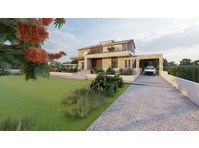 For rent large 2-story luxury Villa of 500 sq. meters with… - Houses