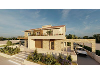For rent large 2-story luxury Villa of 500 sq. meters with… - Σπίτια