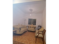 Fully furnished 3 bedroom apartment for rent in Paphos,… - Σπίτια
