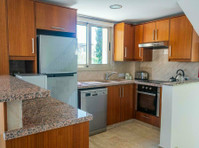 Sandy beach villa 5 bedroom in Polis - خانه ها