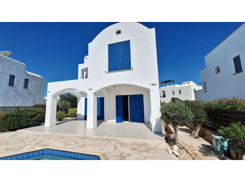 Villa with Sea Views and Private Swimming Pool.

Welcome to… - Къщи