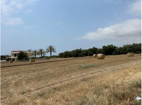 A rare opportunity to own prime touristic land in one of… - Къщи