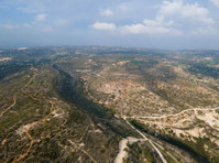 Agricultural land in Agios Amvrosios village of Limassol… - Σπίτια