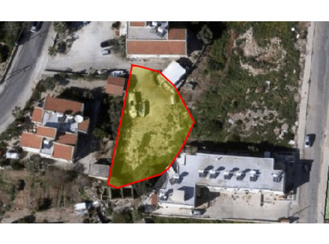 Building plot in Chloraka in a quiet residential area.

The… - Müstakil Evler