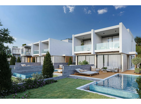 Chloraka Village, located just 3 kilometers west of Paphos,… - בתים