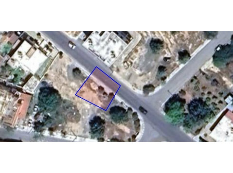Commercial plot for sale in central location in… - Дома