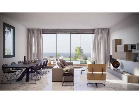 Discover modern living in this stunning property located in… - Houses