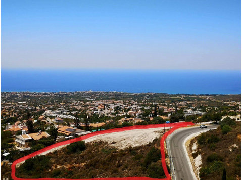 FOR SALE : 

Residential Field in Tala, Paphos.

The… - Куќи