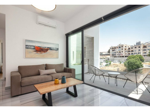 Fabulous, unique apartments for sale in Paphos town with… - บ้าน