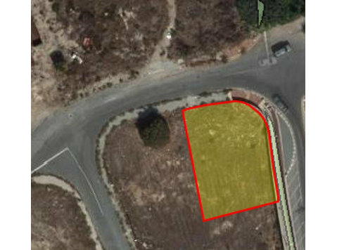 For sale 548sq.m. corner residential plot in Paphos. It… - گھر