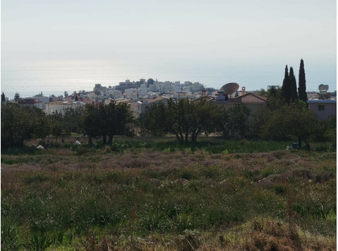 For sale: a stunning building plot measuring 948 m² in the… - Kuće