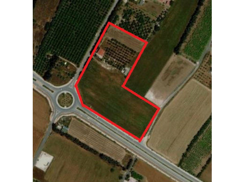For sale agriculture land in Geroskipou, Paphos.The land… - منازل