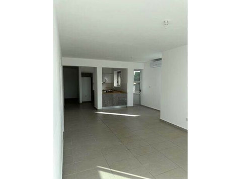 For sale is a modern ground-floor apartment located in the… - Σπίτια