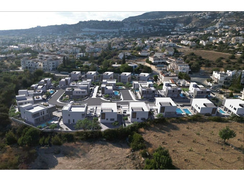 For sale is a stunning off-plan detached villa in Pegeia,… - Talot