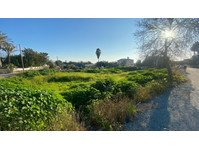 For sale is a vast *2000 m2 plot of land situated in the… - خانه ها