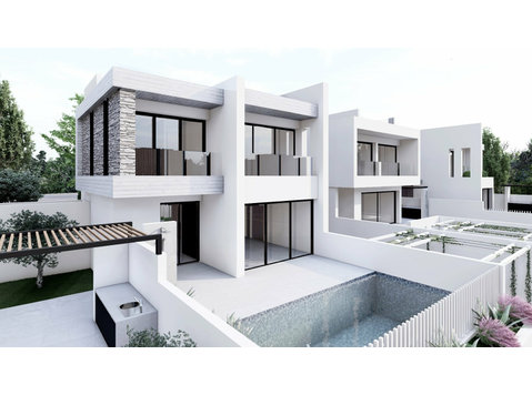Introducing a stunning new project in Kissonerga, ideally… - บ้าน