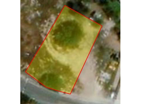Large  plot in the village of Tremithusa 610sqm.it is… - வீடுகள் 