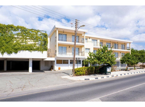 Location: The property is situated in Polis Chrysochous, in… - Houses