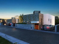 Luxury 4 bedroom villa located in Pegeia, Paphos

4… - Häuser