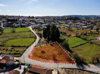Residential field in Polemi community, in Paphos district.… - வீடுகள் 