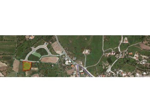 Residential land of 2676m sq located in Lasa of Paphos… - Case