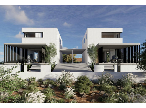 Stunning, modern design two-storey villa located in Konia,… - Houses