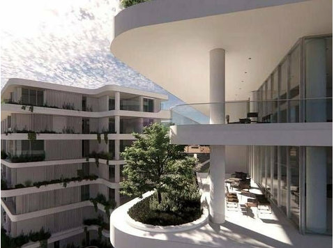 The development enjoys spacious living areas, floor… - Häuser