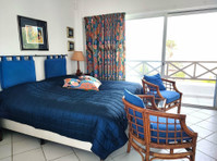 This beautiful  3 bedroom detached villa is located in an… - Casa