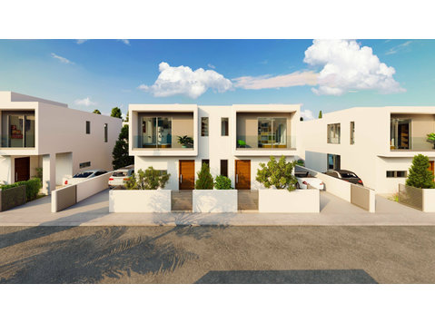 This is a modern 3-bedroom semi-detached house surrounded… - منازل