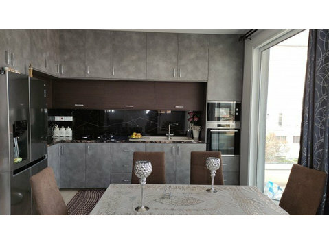 Unique and Stunning two bedroom apartment for sale.Located… - Дома
