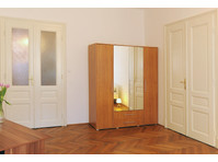 Flatio - all utilities included - Cozy room in art nouveau… - Woning delen