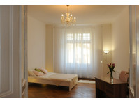 Flatio - all utilities included - Cozy room in art nouveau… - Общо жилище