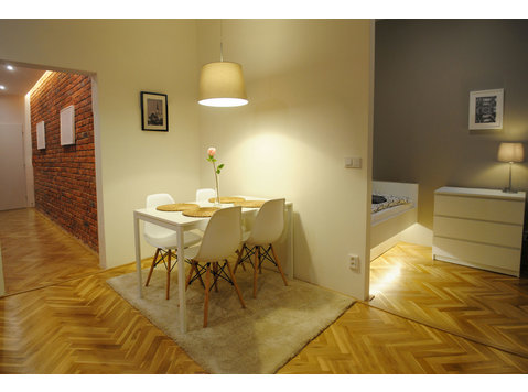 Flatio - all utilities included - Apartment Centre in Style… - Na prenájom