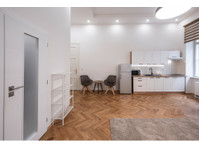 Flatio - all utilities included - Newly renovated apartment… - Na prenájom