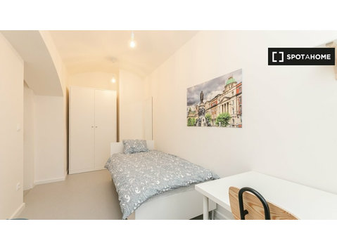 Quarto para alugar em uma residência em Malá Strana, Praga - Aluguel