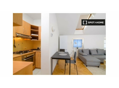 Apartamento de 1 dormitorio en alquiler en Karlin, Praga - Pisos