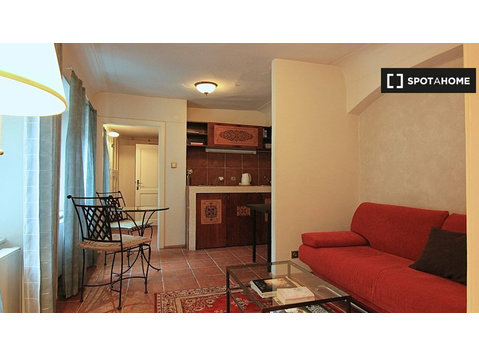 Apartamento de 1 quarto para alugar em Malá Strana, Praga - Apartamentos