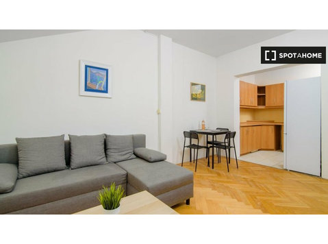 Apartamento de 1 dormitorio en alquiler en Praga - Pisos