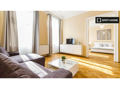 Appartement de 2 chambres à louer à Malá Strana, Prague - Appartements
