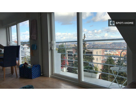 Prag'da kiralık 2 yatak odalı daire - Apartman Daireleri