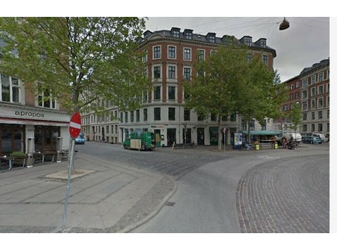 Bright large room for rent / Vesterbro - Flatshare