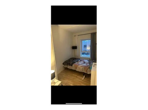 Private Room in Shared Apartment in København - Общо жилище