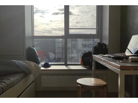 Private Room in Shared Apartment in København - Kimppakämpät