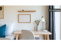 Room for rent in furnished and serviced 4-bedroom co-living - Izīrē